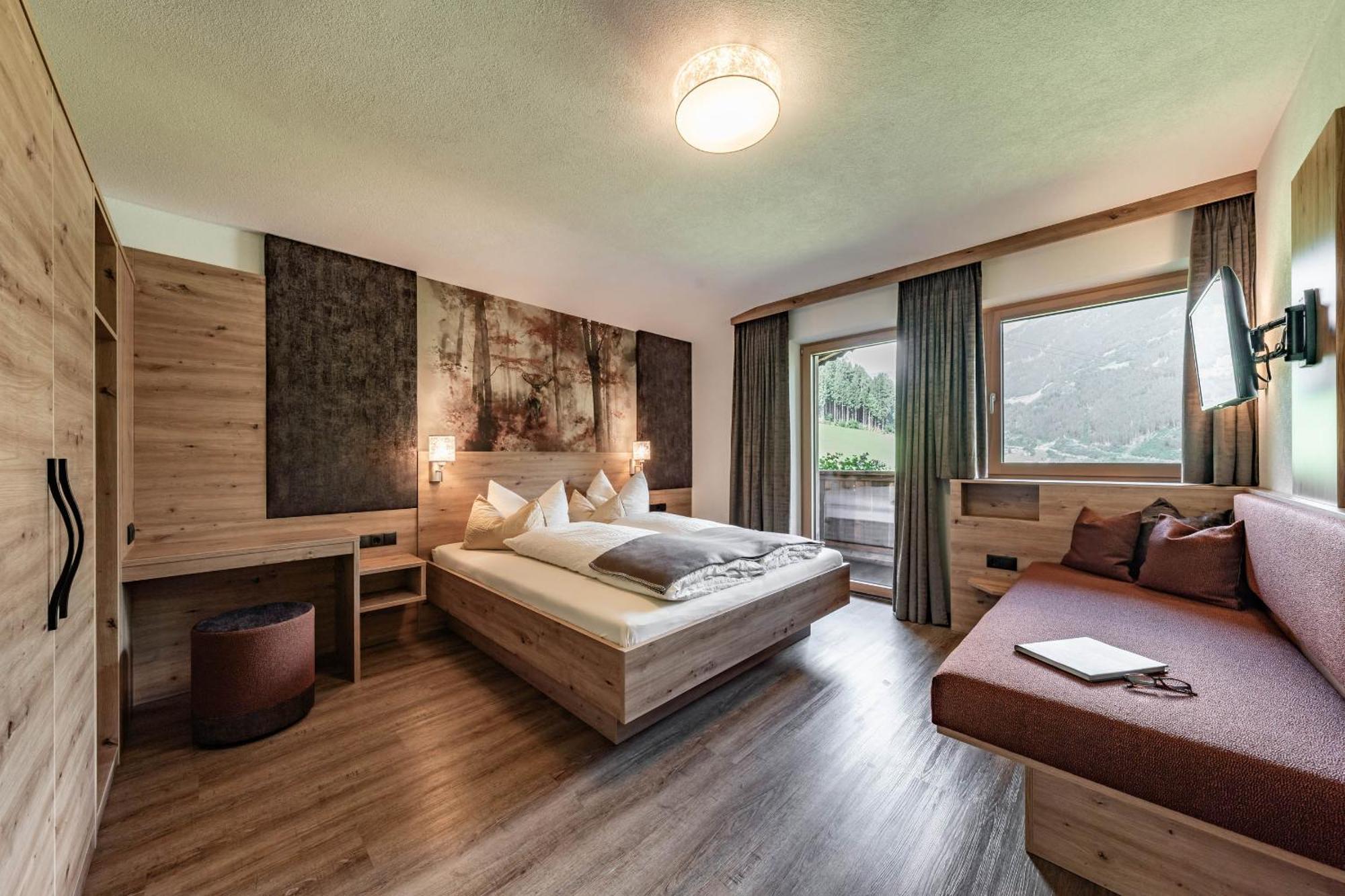 Landhaus Ifangl Mayrhofen Exterior photo